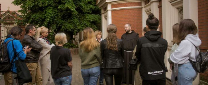 Wizyta studentów PWSW w naszym klasztorze